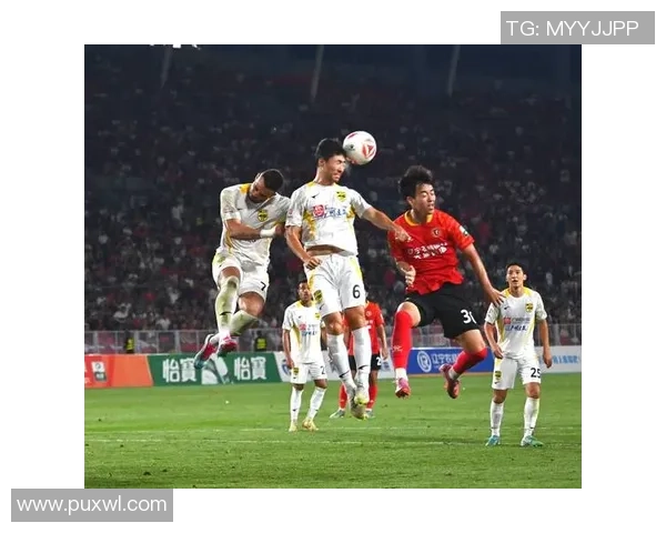 广州足球队在最新足球状态排行榜中荣登第10名展现强劲实力与潜力